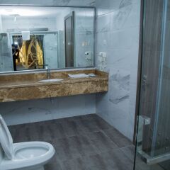 Maxbe Continental Hotel ванная