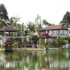 Отель Phoenix Lakeside Pool Villa