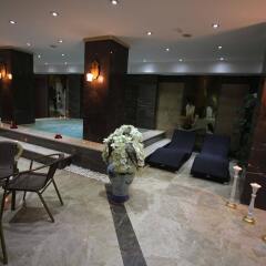 Grand Corner Boutique Hotel развлечения