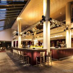 Отель pentahotel Leipzig гостиничный бар