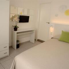 Отель Hostal Tarba удобства в номере