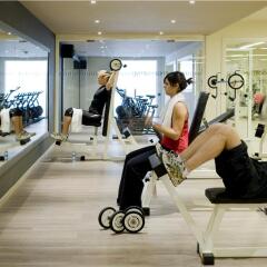 Barceló Hotel Sants фитнесс-зал