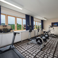 Отель Commundo Tagungshotel Hamburg Германия, Гамбург - отзывы, цены и фото номеров - забронировать отель Commundo Tagungshotel Hamburg онлайн фитнесс-зал фото 2