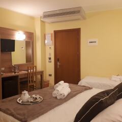 Hotel La Ninfea сейф в номере