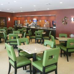 Отель Holiday Inn Express Newington питание фото 3