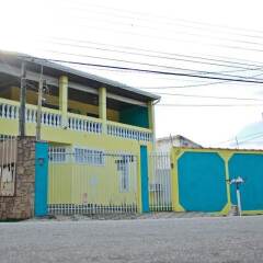 Espaço Viagi Hostel парковка