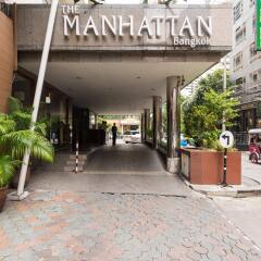 Manhattan Bangkok Hotel Бангкок парковка