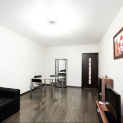 Гостиница MaxRealty24 Kastanaevskaya 41/2 в Москве отзывы, цены и фото номеров - забронировать гостиницу MaxRealty24 Kastanaevskaya 41/2 онлайн Москва комната для гостей фото 3