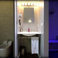 Отель iRooms Forum & Colosseum ванная