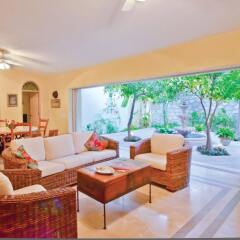 Отель Villa De La Playa интерьер отеля