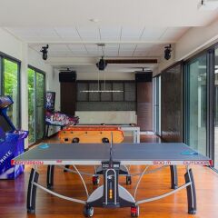 Отель Вилла Casabay Luxury Pool детские мероприятия