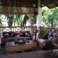 Отель Inle Lake View Resort & Spa гостиничный бар