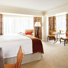 Отель Four Seasons Hotel Vancouver Канада, Ванкувер - отзывы, цены и фото номеров - забронировать отель Four Seasons Hotel Vancouver онлайн комната для гостей фото 3