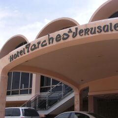 Hotel 7 Arches Jerusalem Иерусалим городской автобус