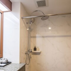 Отель Zen Premium Silom Soi 22 Бангкок в номере