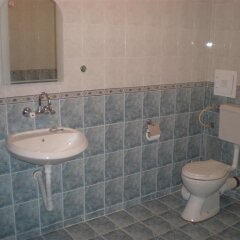 Отель Guest House Grozdan Болгария, Сандански - отзывы, цены и фото номеров - забронировать отель Guest House Grozdan онлайн ванная