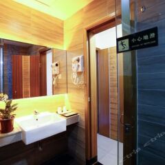 Отель 晨龙168酒店(广州大石地铁站店) ванная