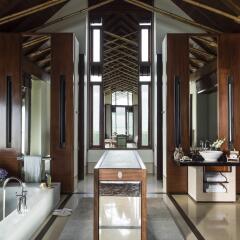 Отель One&Only Reethi Rah 5* Вилла с различными типами кроватей фото 25