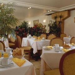 Отель The Originals Hotels Paris Paix République Париж помещение для мероприятий фото 2