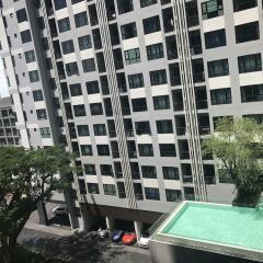 Отель The Base Pattaya Паттайя