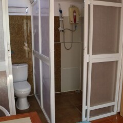 Отель Big Brother Condotel Филиппины, Пуэрто-Принцеса - отзывы, цены и фото номеров - забронировать отель Big Brother Condotel онлайн ванная