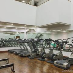 Отель Holiday Inn London Kings Cross / Bloomsbury фитнесс-зал