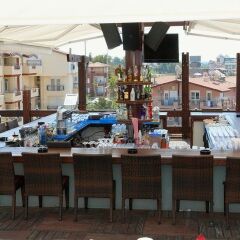 Joker Side Hill Suite Hotel гостиничный бар