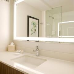 Отель Hilton Garden Inn New York/Central Park South-Midtown West ванная