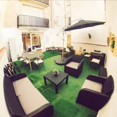 Отель Lollipop Flats City Center Petite Suite III фото 2