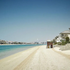 Отель Dream Inn Dubai - Royal Palm Beach Villa пляж