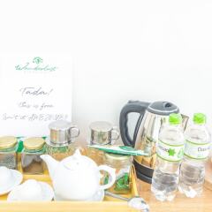 Отель Wanderlust Garden Stay & Cafe