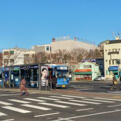 Отель Hause Itaewon - Hostel Южная Корея, Сеул - отзывы, цены и фото номеров - забронировать отель Hause Itaewon - Hostel онлайн спортивное сооружение