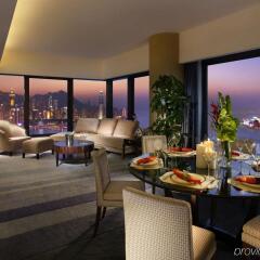 Отель Harbour Grand Hong Kong в номере фото 2