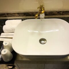Отель Hanoi Central Homestay Ханой ванная фото 2