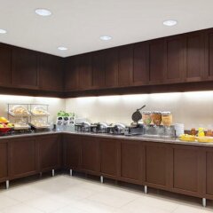 Отель Residence Inn Washington, DC/Foggy Bottom США, Вашингтон - отзывы, цены и фото номеров - забронировать отель Residence Inn Washington, DC/Foggy Bottom онлайн питание фото 3