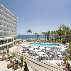 Отель Playasol The New Algarb Испания, Ивиса - отзывы, цены и фото номеров - забронировать отель Playasol The New Algarb онлайн бассейн фото 2