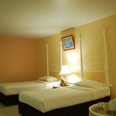 Welcome Plaza Hotel фото 4