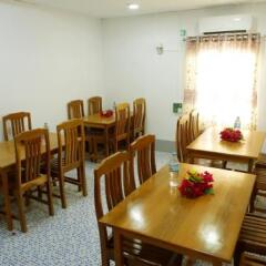 Отель Naung Yoe Motel питание