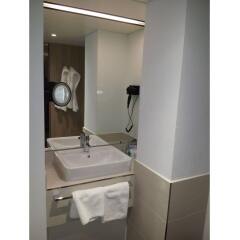 Отель Sorat Hotel Saxx Nürnberg Германия, Нюрнберг - отзывы, цены и фото номеров - забронировать отель Sorat Hotel Saxx Nürnberg онлайн ванная