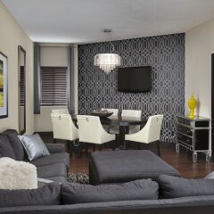 Отель Four Points by Sheraton Hotel & Suites Calgary West Канада, Калгари - отзывы, цены и фото номеров - забронировать отель Four Points by Sheraton Hotel & Suites Calgary West онлайн фото 3
