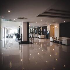 Queenco Hotel & Casino интерьер отеля
