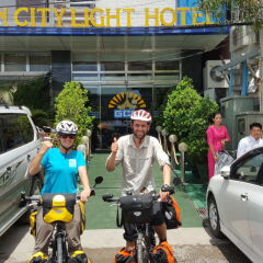 Golden City Light Hotel городской автобус