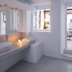 Отель La Maltese Estate Остров Санторини ванная