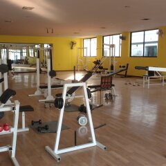 Отель Yellow Durbar Apartment and Lounge Непал, Лалитпур - отзывы, цены и фото номеров - забронировать отель Yellow Durbar Apartment and Lounge онлайн фитнесс-зал фото 3