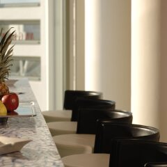 Angela Suites Boutique Hotel интерьер отеля