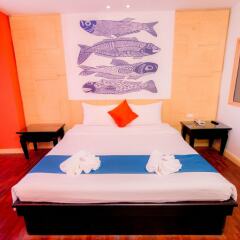 Отель Sea Breeze Jomtien Resort комната для гостей фото 8