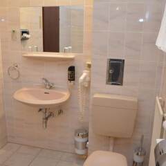 Отель City Hotel Tabor Австрия, Вена - отзывы, цены и фото номеров - забронировать отель City Hotel Tabor онлайн ванная