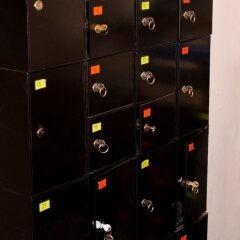AZ-Hostel сейф в номере