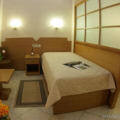Hotel Life комната для гостей