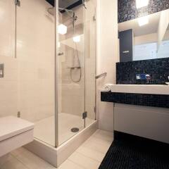 Отель Platinum Towers E-Apartments Польша, Варшава - отзывы, цены и фото номеров - забронировать отель Platinum Towers E-Apartments онлайн ванная фото 2